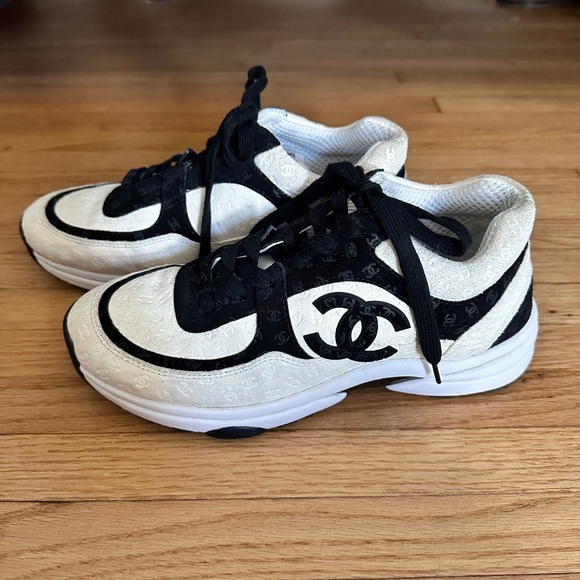 Authentic CHANEL Suede Athletic Sneakers 38.5 - Picture 1 of 6